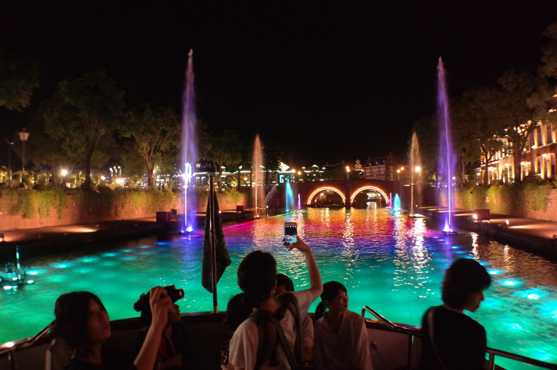 HTB light show green water