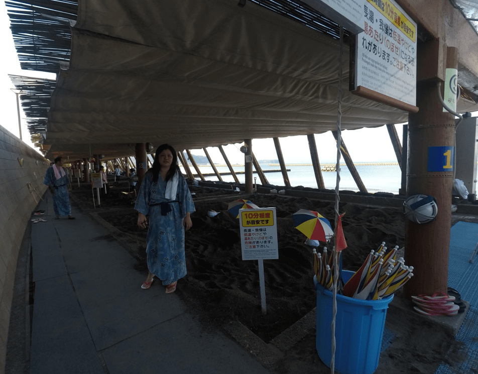 ibusuki sand bath our pic2