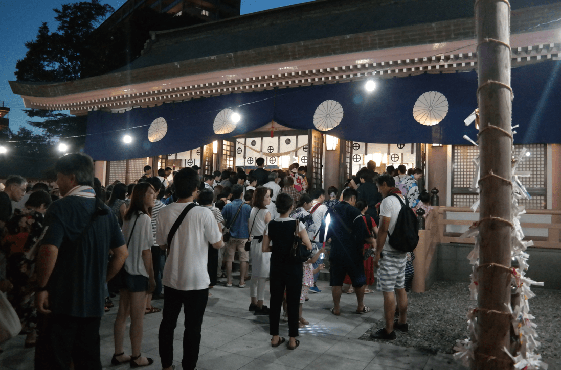 latern festival enter shrine