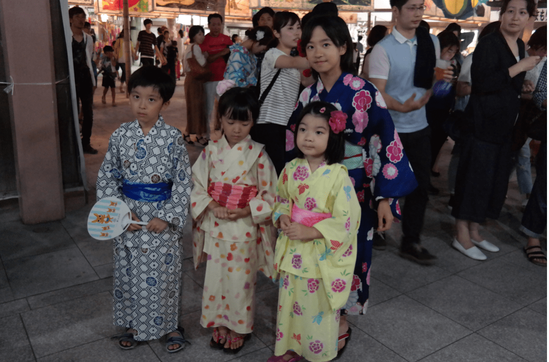 latern festival sisters